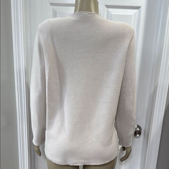 RABE Beige Sweater with Gray Accents. - Picture 2 of 10